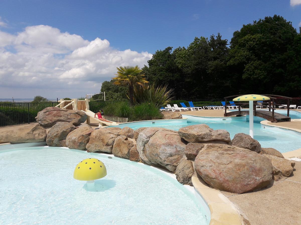 Camping Le Balcon De La Baie Saint-Marcan Exterior photo