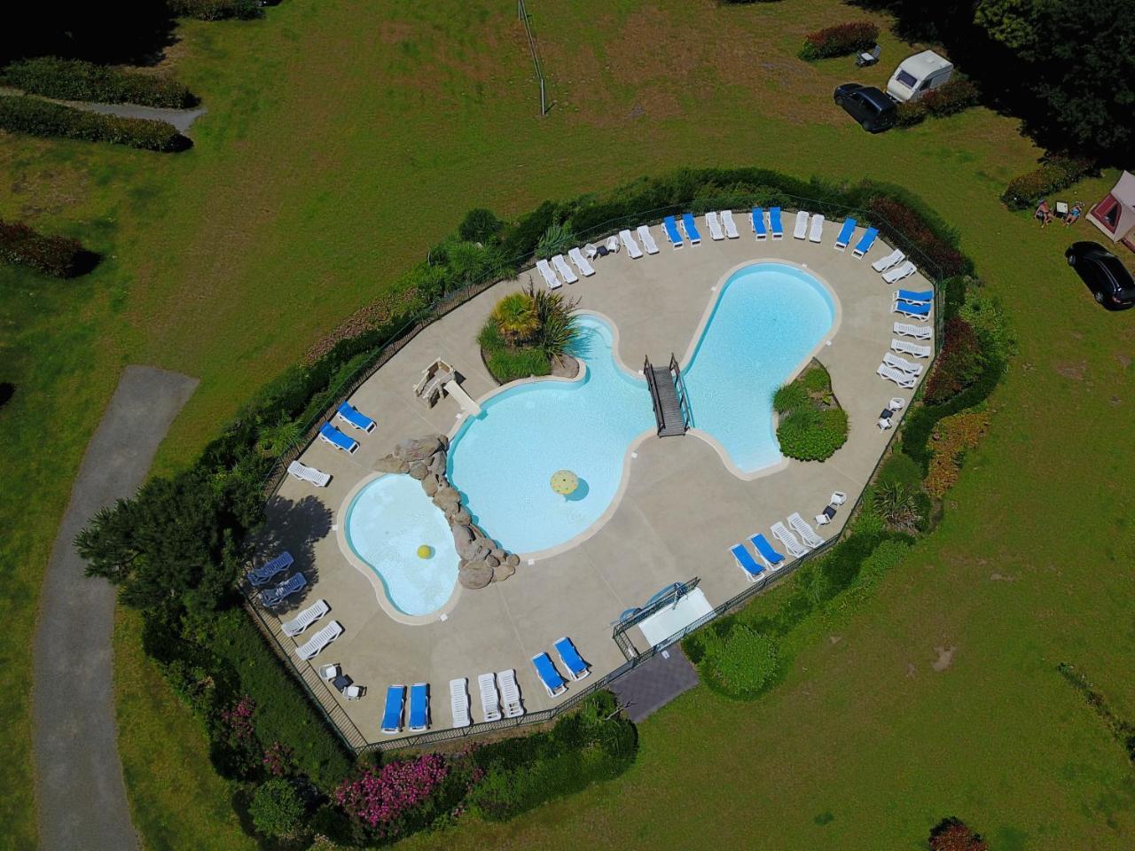 Camping Le Balcon De La Baie Saint-Marcan Exterior photo